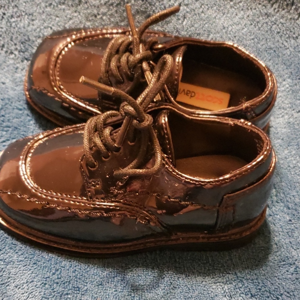 Shoes - Picture 2 of 3